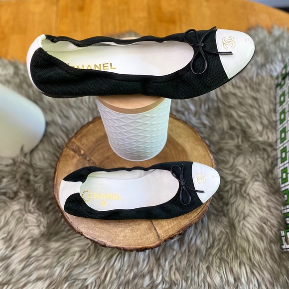 Chanel Ballerina Flats - Picture 3 of 15